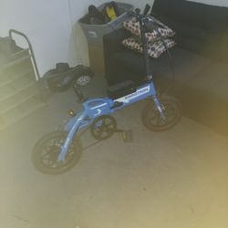 electric bike swagtron runs good everything works 180 $