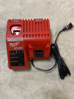 M12 and M18 12-Volt/18-Volt Lithium-Ion Multi-Voltage Rapid Battery Charger