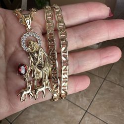 Gold Plated Mariner Chain With Lazaro Pendant