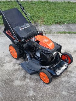 Self Propelled Gas Lawn Mower $240 Firm
