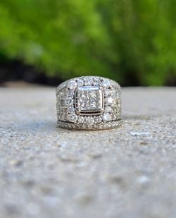14K Gold 4.5 CT Diamond Now + Forever Ring (Jewelry Box Included)