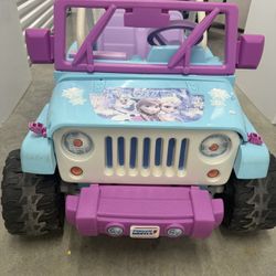 PowerWheels Disney Frozen Jeep