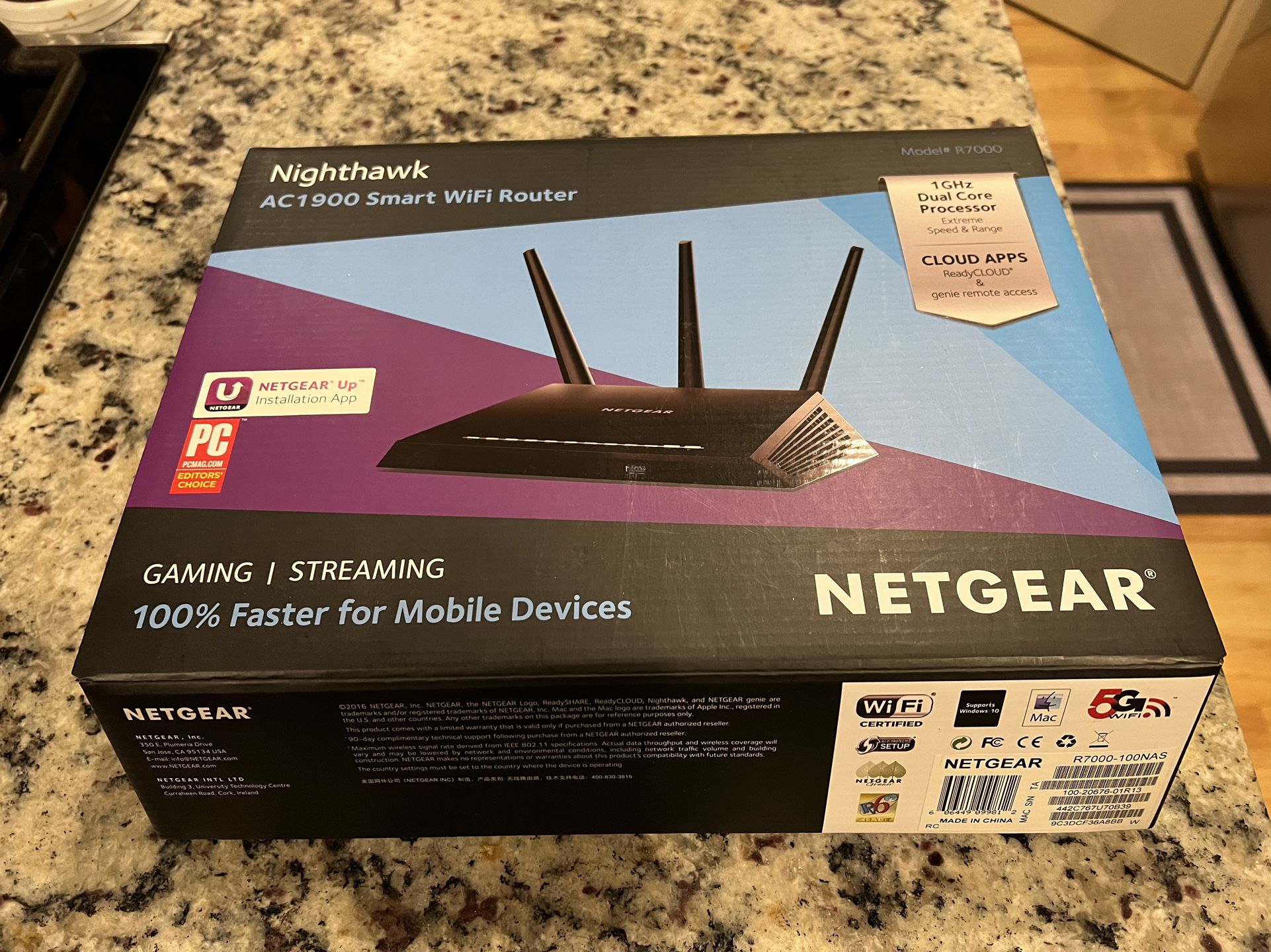 NETGEAR Nighthawk AC1900 WiFi Router (R7000)