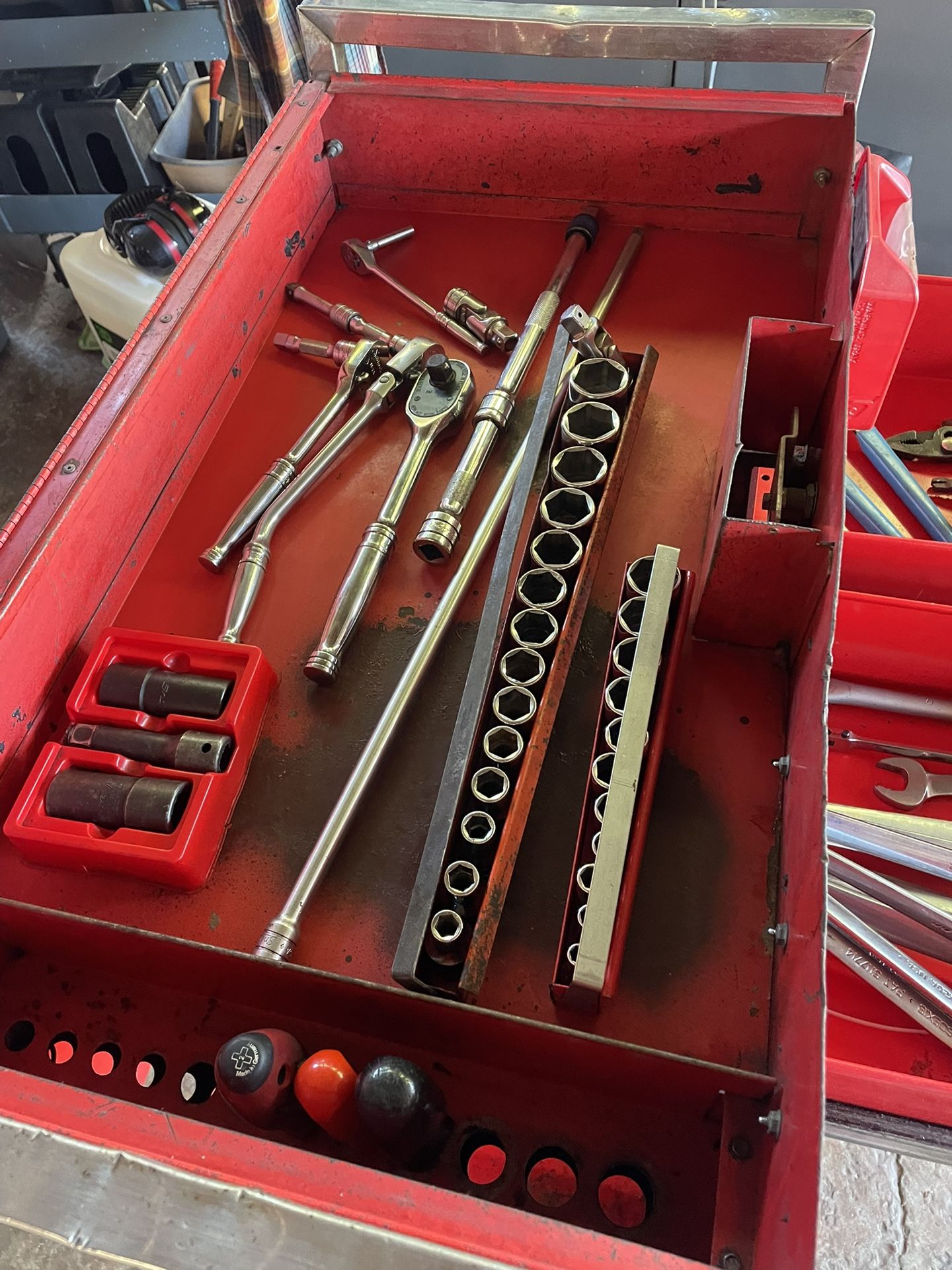 SNAP ON CART / TOOLS 