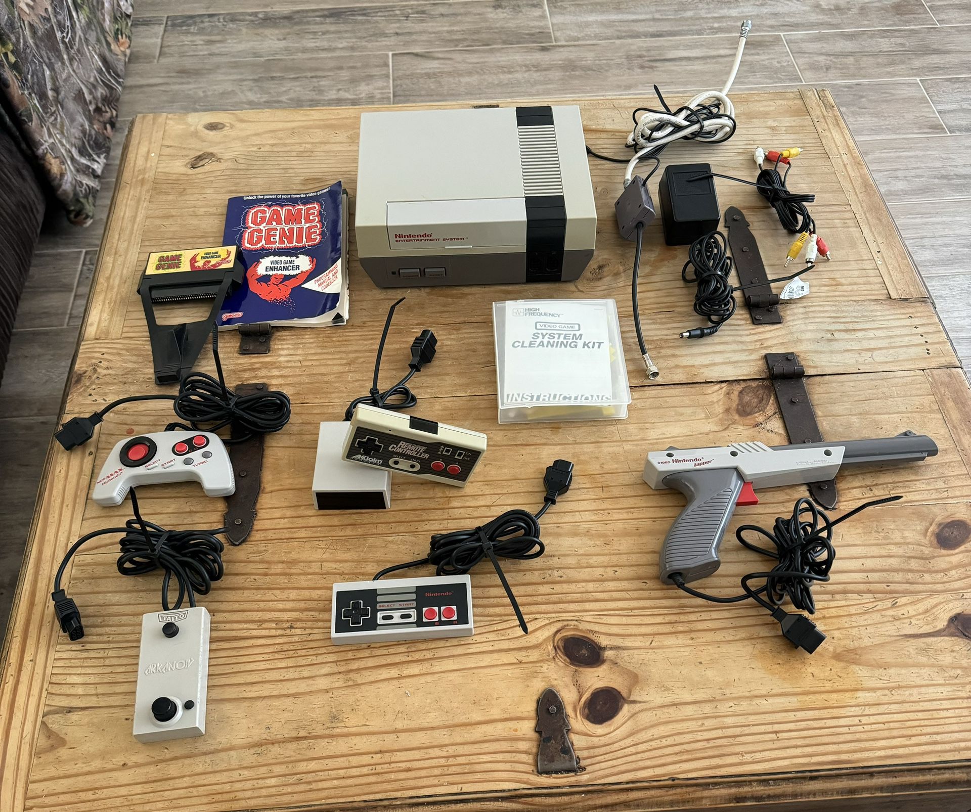 Nintendo NES - Original 001 - 1985 Bundle