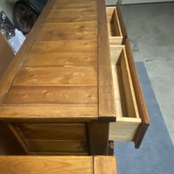 Set Of Two Drawers 