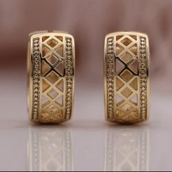 E48- Mini Circle Earrings For Women!