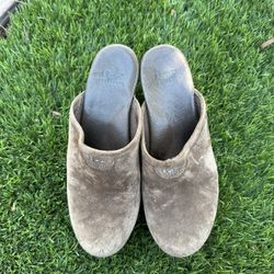 Ugg shoes 