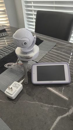Hubble connected  portable camera