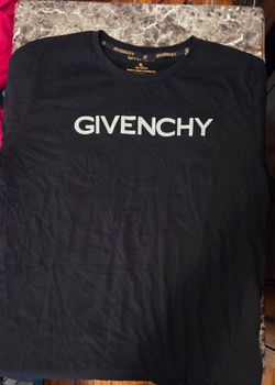 Givenchy T shirt XL
