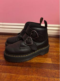 Doc Martens Devon Heart Leather Platform Boots