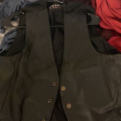 Men’s leather vest