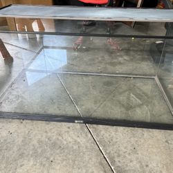 40 Gal reptile Tank 
