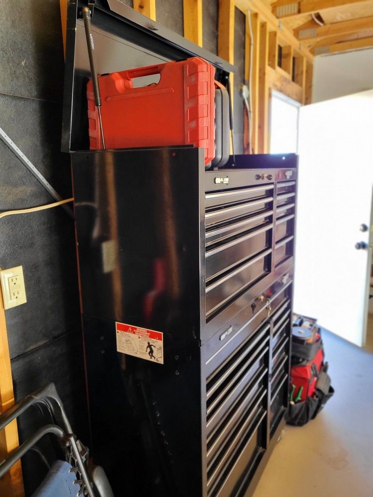 Husky Pro Tool Box