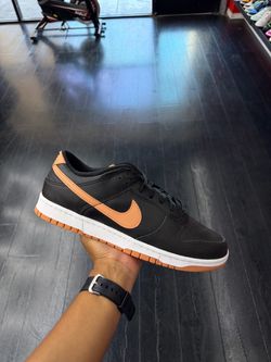 Nike Dunk Salmon men’s size: 10