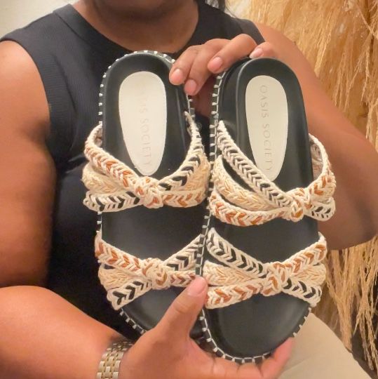 Black Cross Toed Sandles