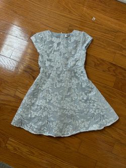 Like new Silver Floral Lace A-Line Kids Dress size M 8/10