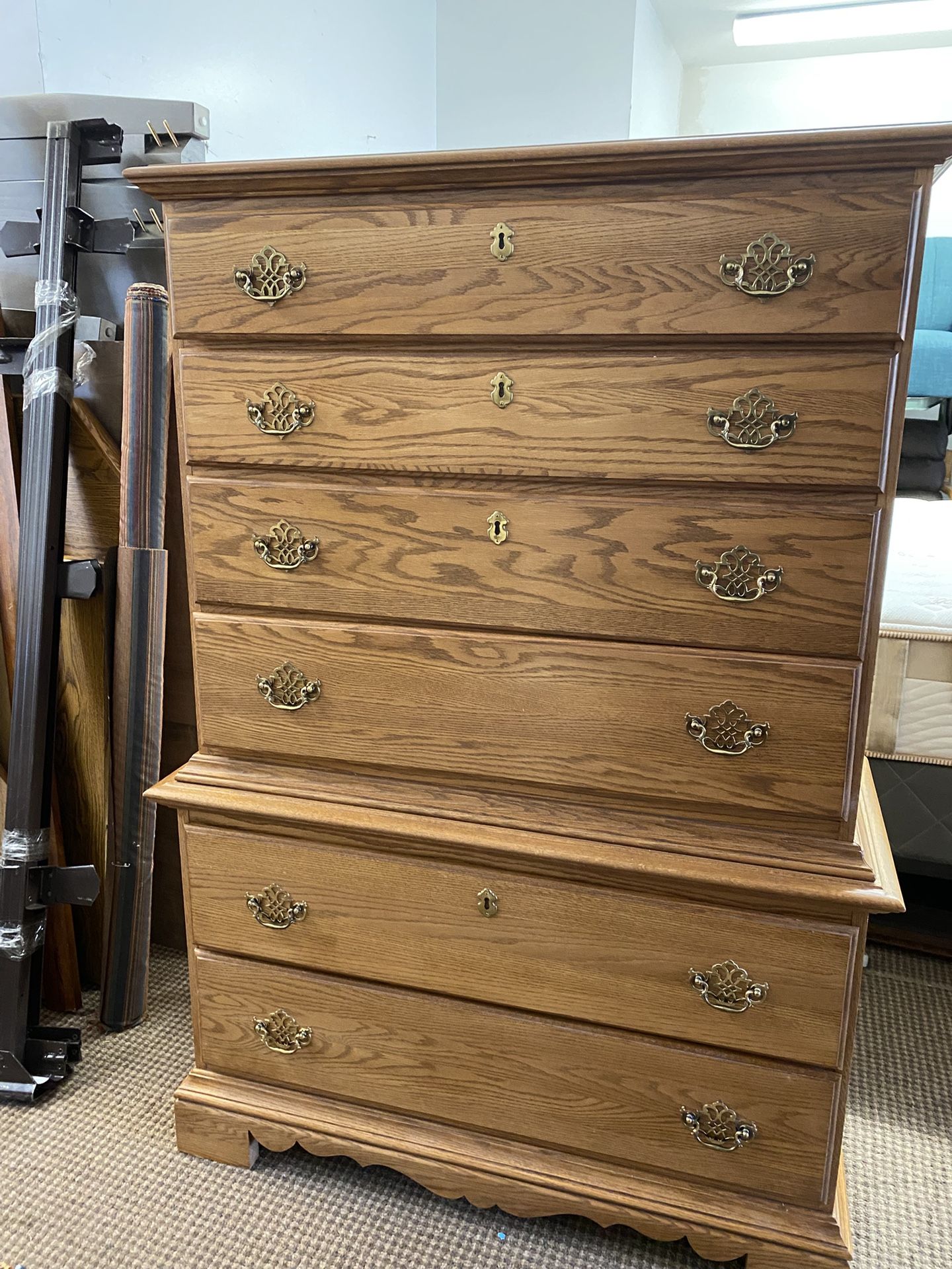 SOLID OAK WOOD CHEST WITH 6 DRAWERS