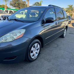 2006 Toyota Sienna 