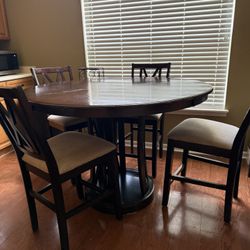 Bar Height Table W/chairs