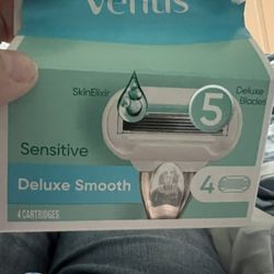 Venus razor