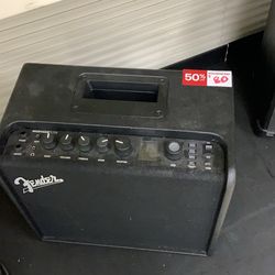 FENDER GUITAR AMPLIFIER