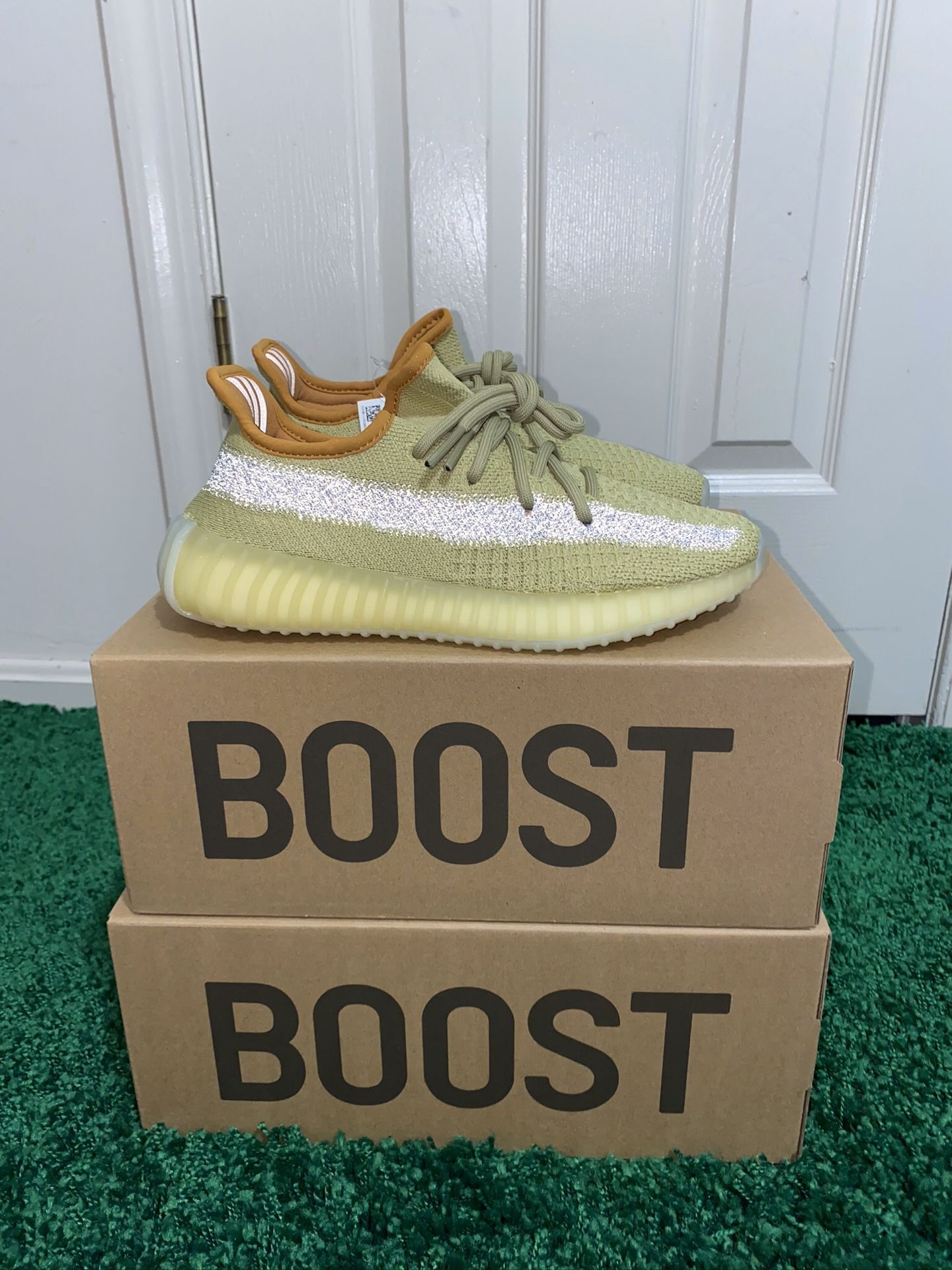 BRAND NEW ADIDAS YEEZY BOOST 350 MARSH SIZES 5 6.5