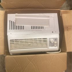 GE 5100 BTU Air Conditioner 