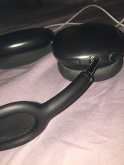 Apple AirPods Max 2