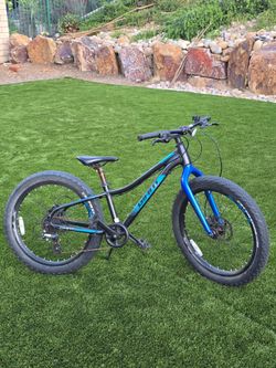Giant XtC JR 24+ Hardtail Mountain Bike