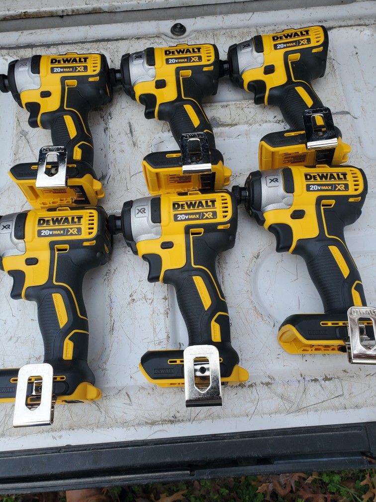 Dewalt Impact Drill 1/4 Xr 3 Speed Read Description
