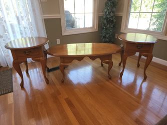 solid oak coffe and end tables