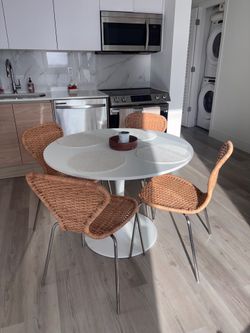 dinning room table