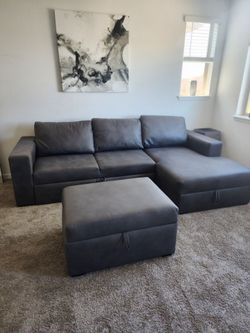 Like New- Living Spaces Sectional Sofa
