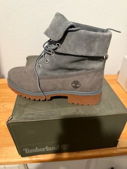 7.5 women’s Timberland boots