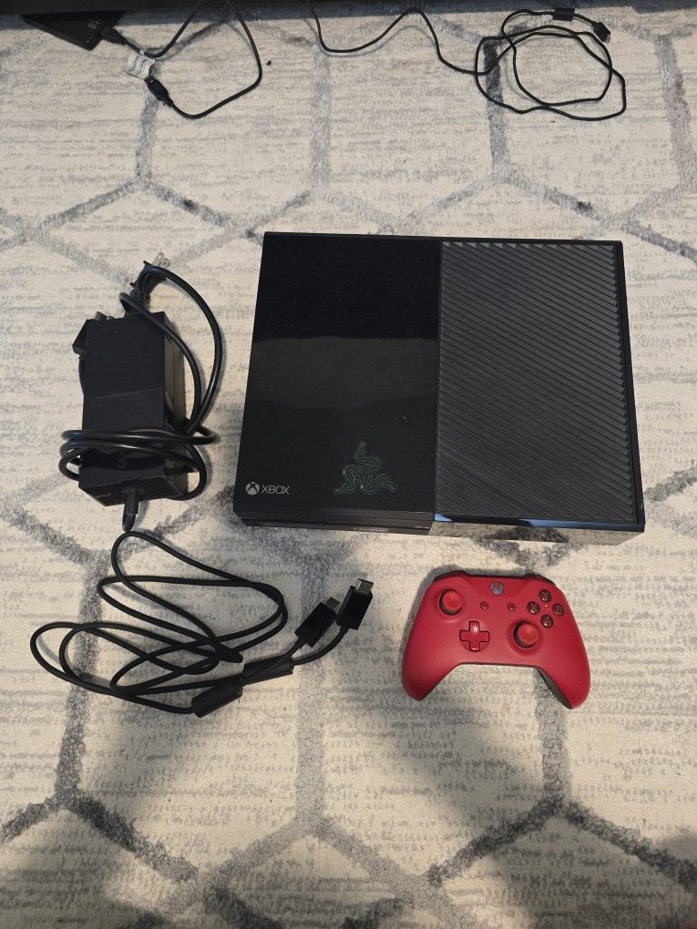 XBox ONE with Controller
