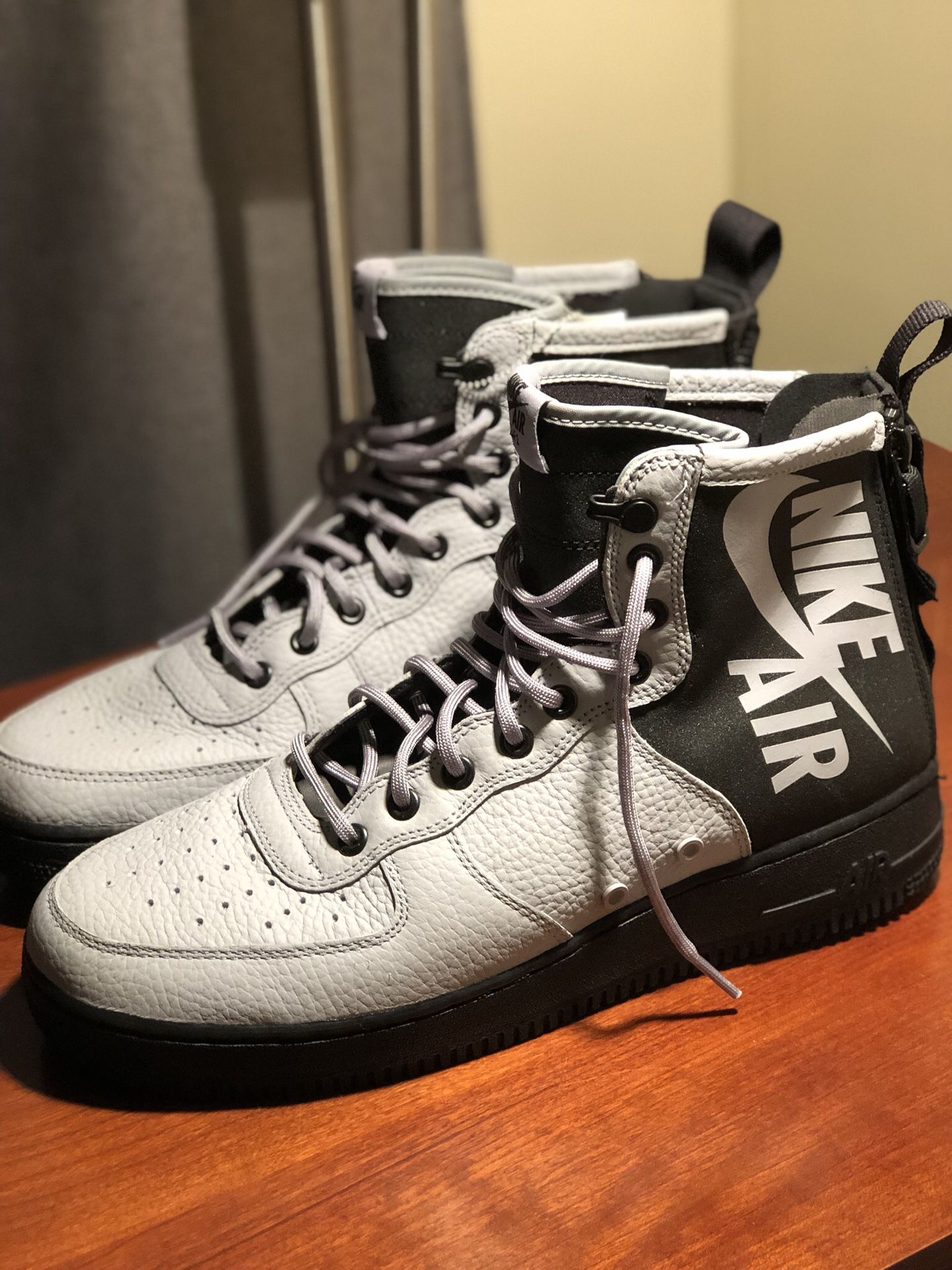 New Nike SF Air Force 1 Mid ‘Wolf Grey’- size 11