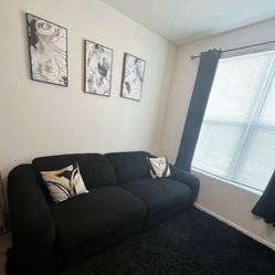 Recliner couch 