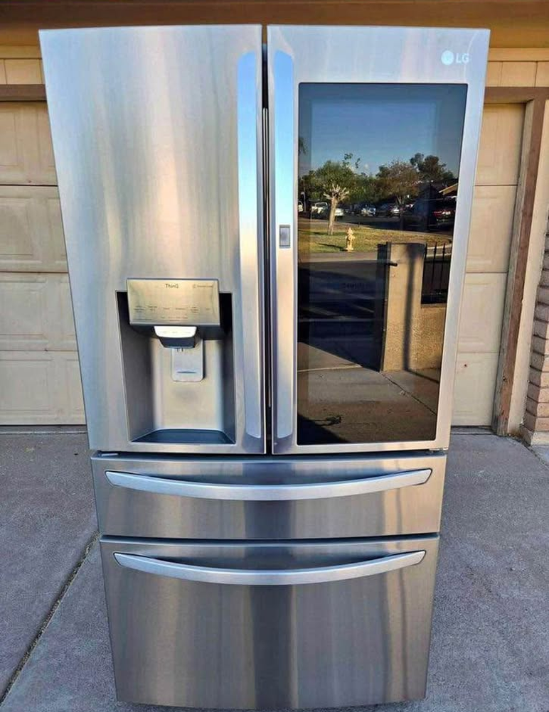 LG 4-Door Smart Fridge with Water Dispenser