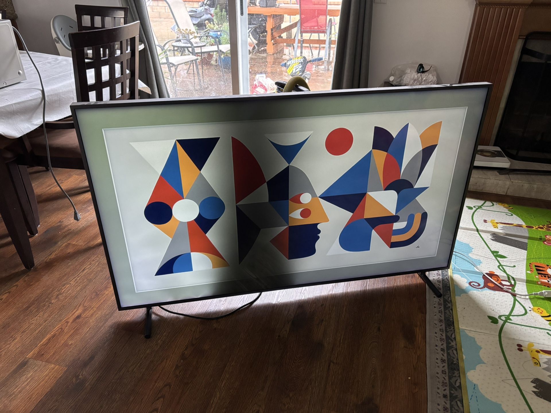 Frame TV (SCREEN FADED)