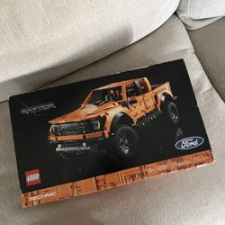 Lego Technic Ford Raptor 