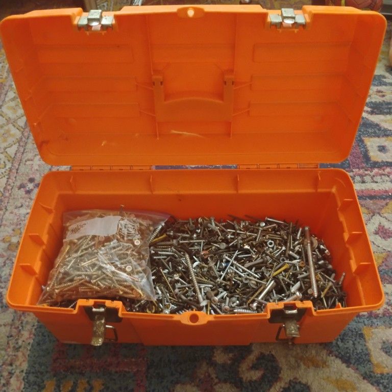 40 Pounds Of Screws