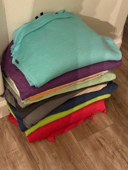 Bulk tank top lot perfect for resellers. $4.50 a tank (New without tags, Sugar & Bruno is the brand)