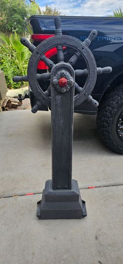 Pirate Ship Wheel & Stand