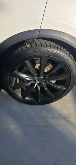 Tesla model x 22 inch wheels