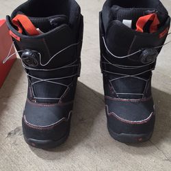Burton Zipline Boa youth snowboard boots size 7K