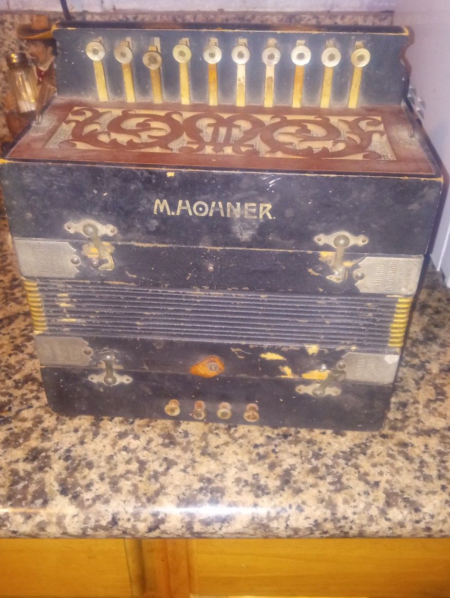 Vintage/Antique Wooden M. HOHNER According 