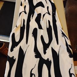 Shein Maxi Pull Up Skirt  Size 6