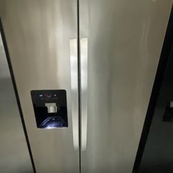 Works great. Practically new. 