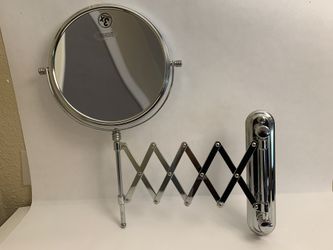 Flexible mirror zoom 3x beautiful and for bathroom